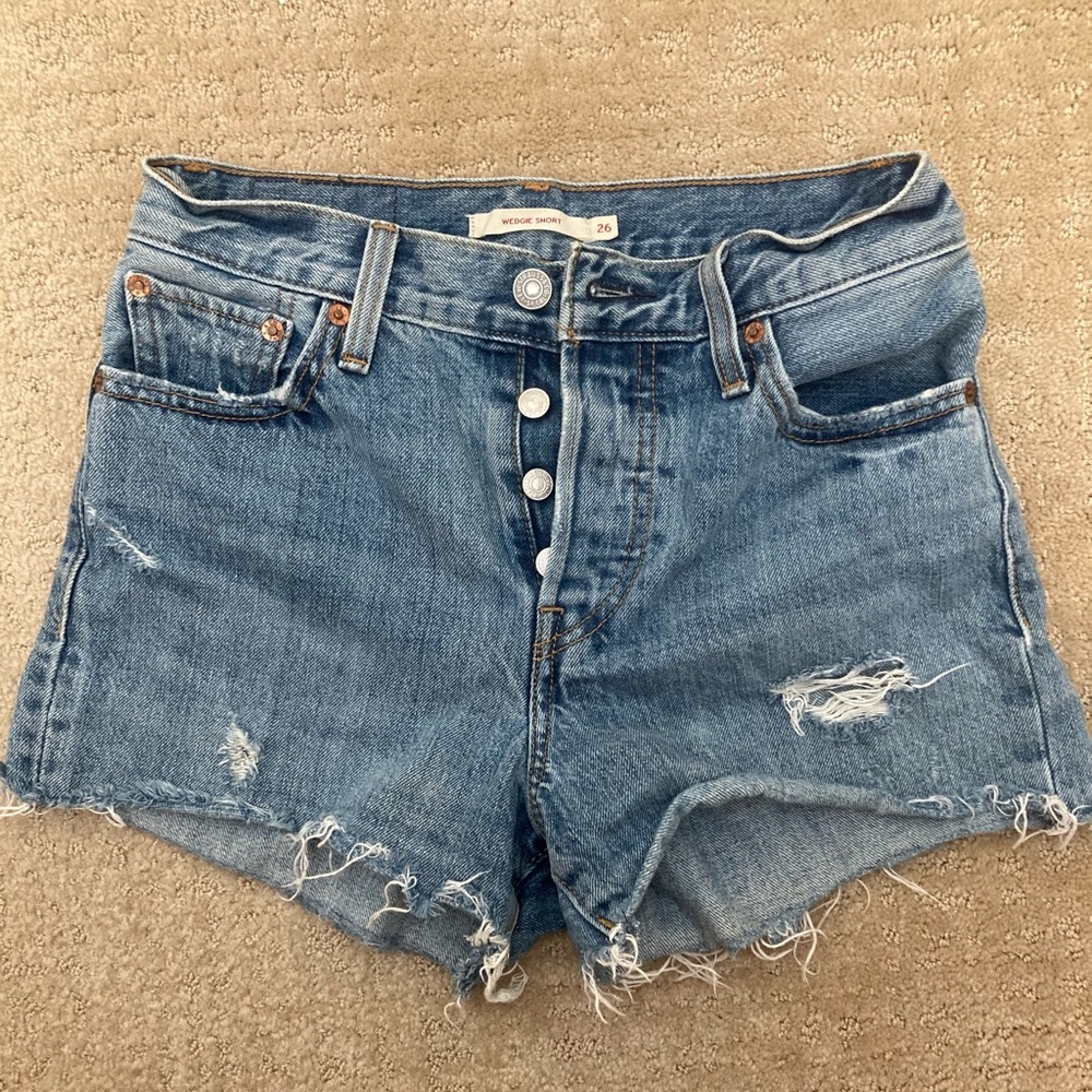 High Waisted Wedgie Levi’s Shorts